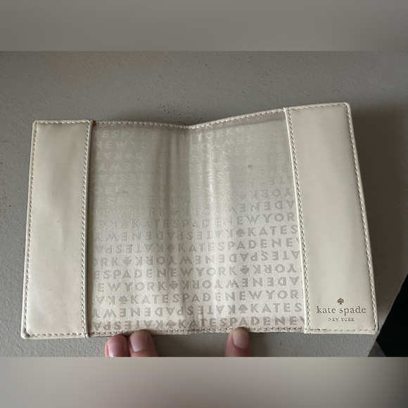 Kate Spade Passport Holder - Picture 3 of 4